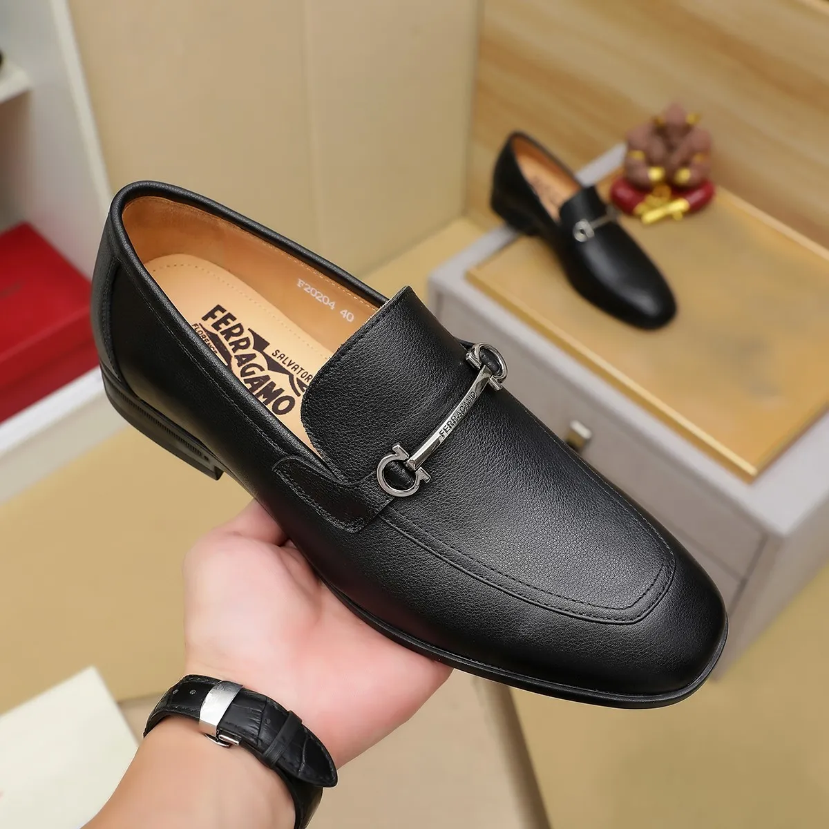 Men's Men's Shoes 260 Ferragamo [Ferragamo] top imported suit men's shoes 💯Original copy of the official website, product materials: selected imported embossed calfskin + luxury hardware buckle accessories ~ imported water-dyed cow 🐂 leather lining. Strong three-dimensional visual effect, original combination outsole, multiple colors available😘 Size: 38-45
